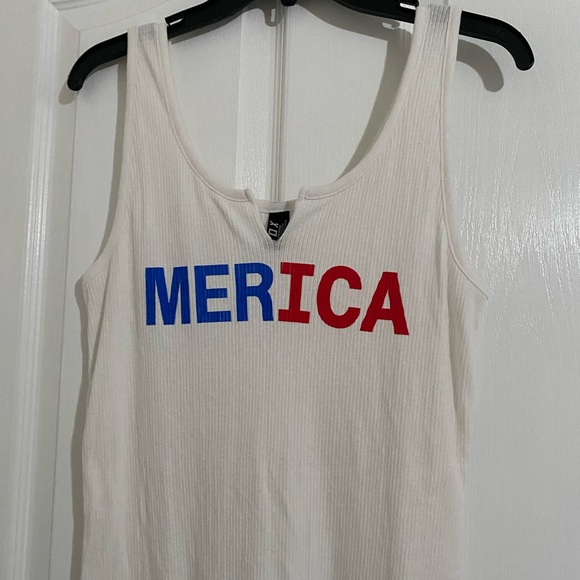 Fox Tank Top - Picture 6 of 6